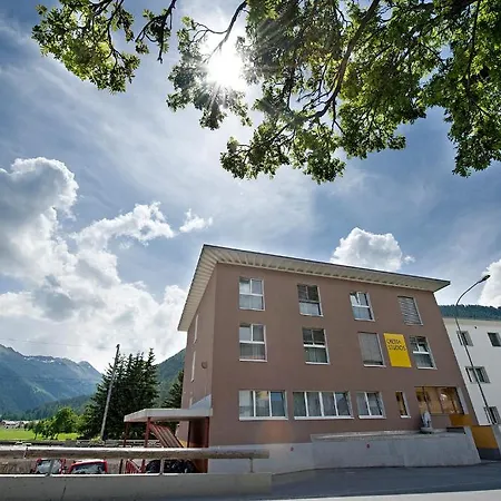 Cresta Ξενοδοχείο 3*