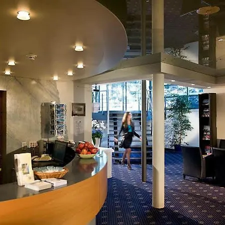 Ξενοδοχείο Cresta 3*